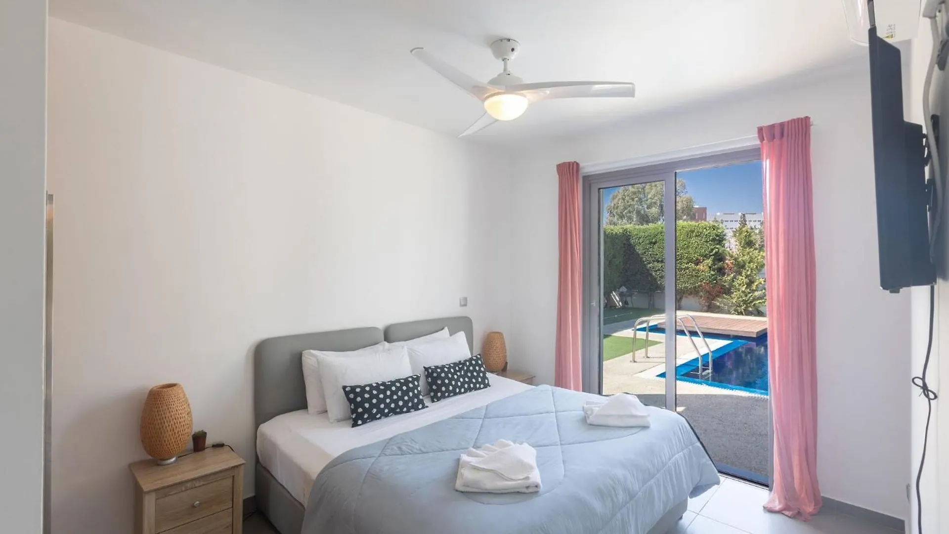 Ayia Napa Satin Villa Svi1  圣纳帕